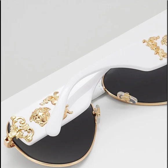 💢SOLD OUT AT SHIOPBEGIZBTQ💢VERSACE 🆑Special Deals Designer Merchandise- - Picture 13 of 16